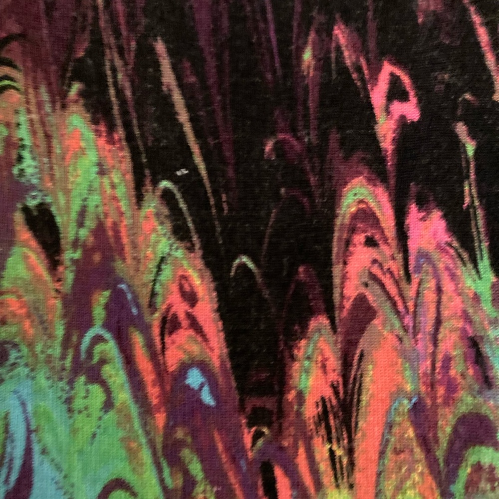 Colorful Abstract Patterned Top - Picture 6 of 6